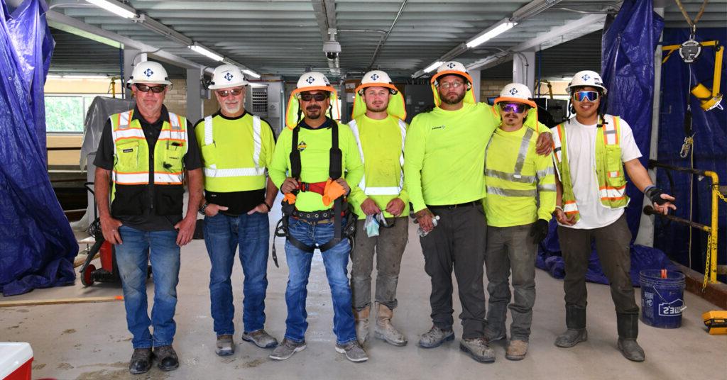 澳门足彩app team members took a break from early work packages at the City Creek WTP for a photo. 